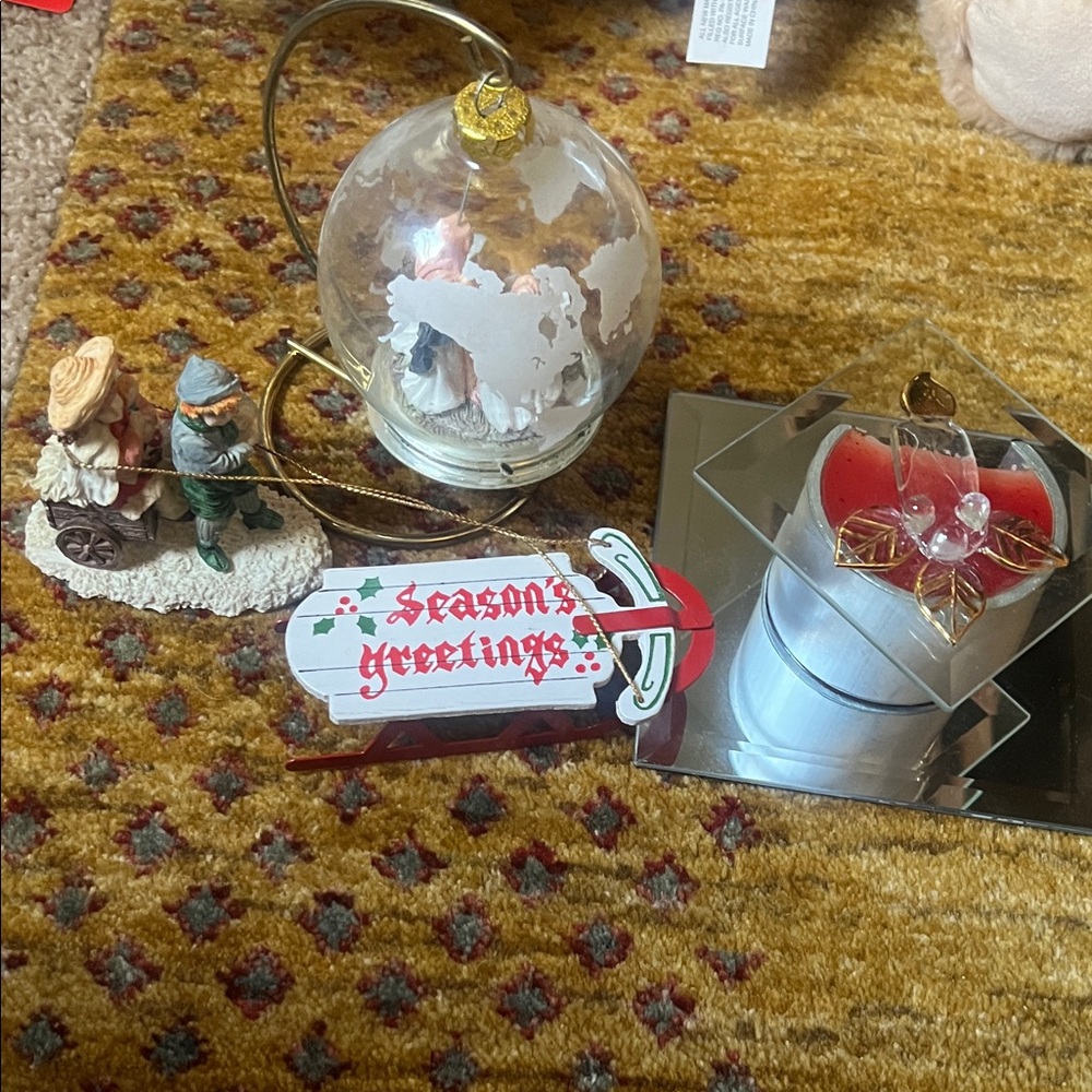 Season's Greetings Holiday Ornament Plaque - Red and White